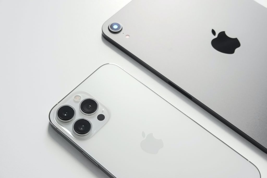 iPhone 13 Pro Max and iPad Mini 6